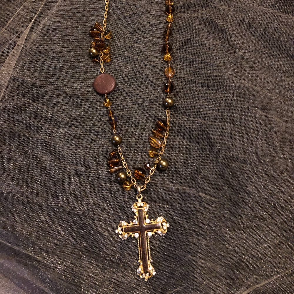 Long fashionable necklace